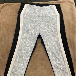 Nanette Lepore Activewear Leggings Black with blue and white accent Size L